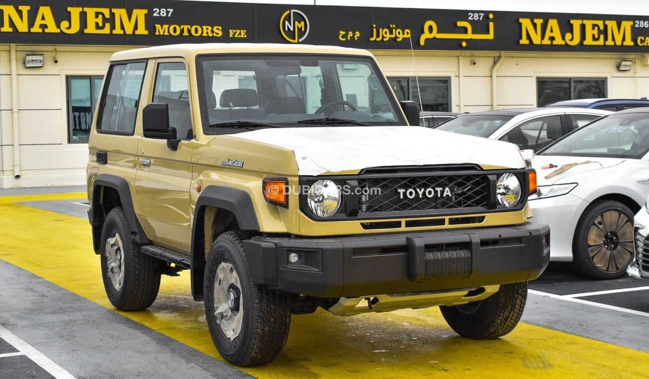 تويوتا لاند كروزر 70 4.0L V6 Petrol M/T