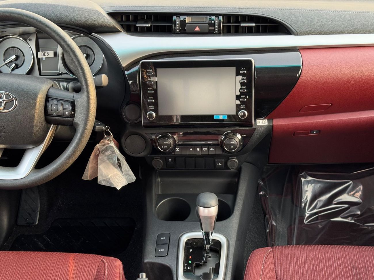 Toyota Hilux GLX 2.7L Double Cab Utility RWD A/T 4X2 FULL 1/1 2025 GCC