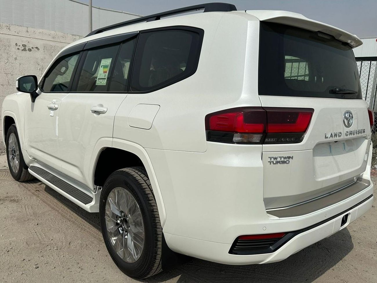 تويوتا لاند كروزر 2024 Toyota Land Cruiser LC300 GXR L2 3.3L V6 TT Twin Turbo Diesel A/T 4WD Export Only