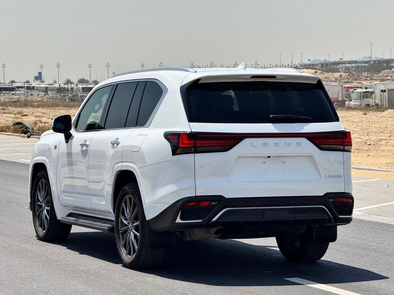 Lexus LX 600 F-Sport 3.5L