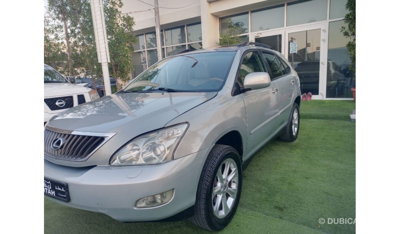 Lexus RX350 2009 model, American import, number one, leather hatch, wood mount, wing, in excellent condition