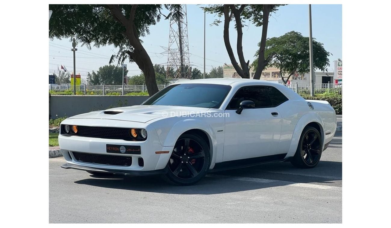 Dodge Challenger R/T DODGE CHALLENGER RT 2018 IN PERFECT CONDITION