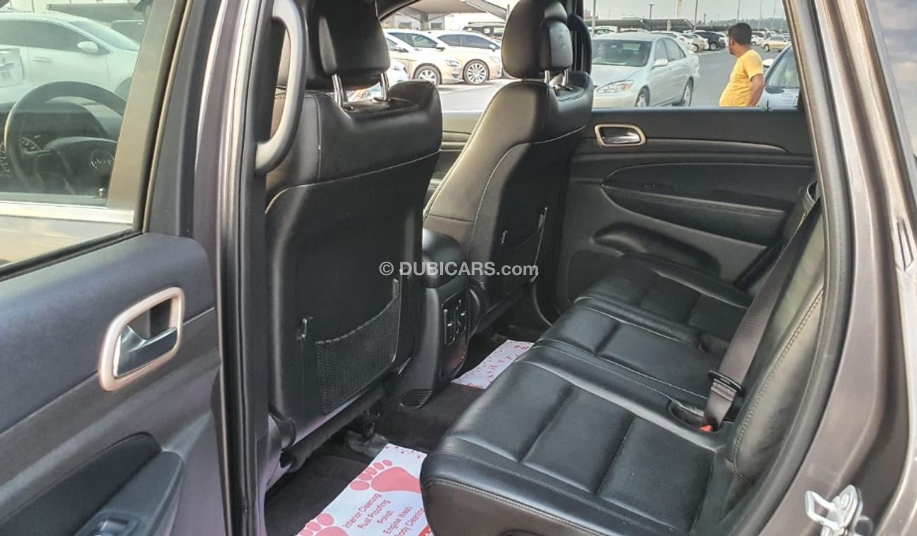 Jeep Grand Cherokee Laredo