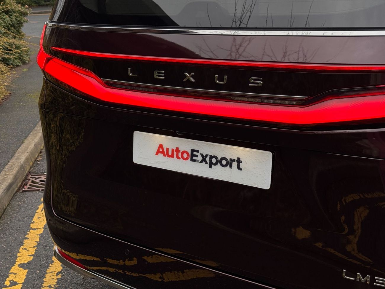 Lexus LM 350h Right Hand Drive