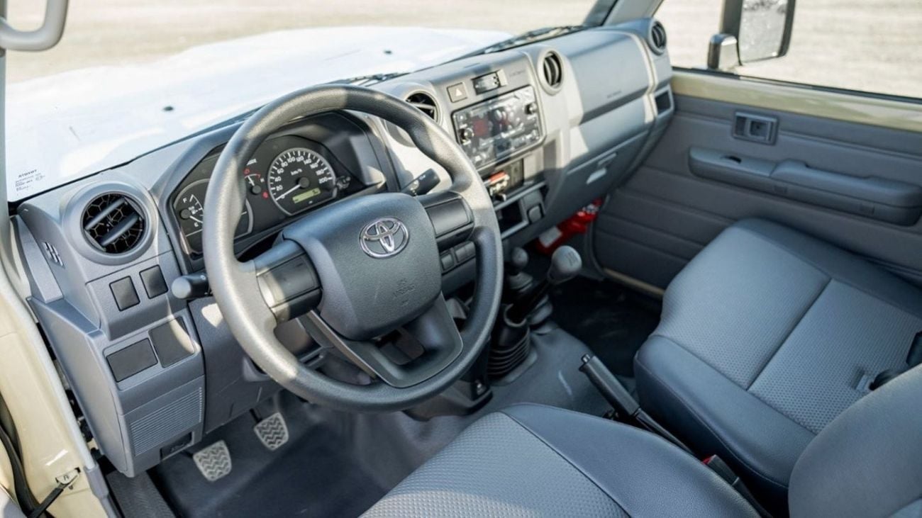 Toyota Land Cruiser Pick Up New Shape 2024YM V6 Petrol Available in stock