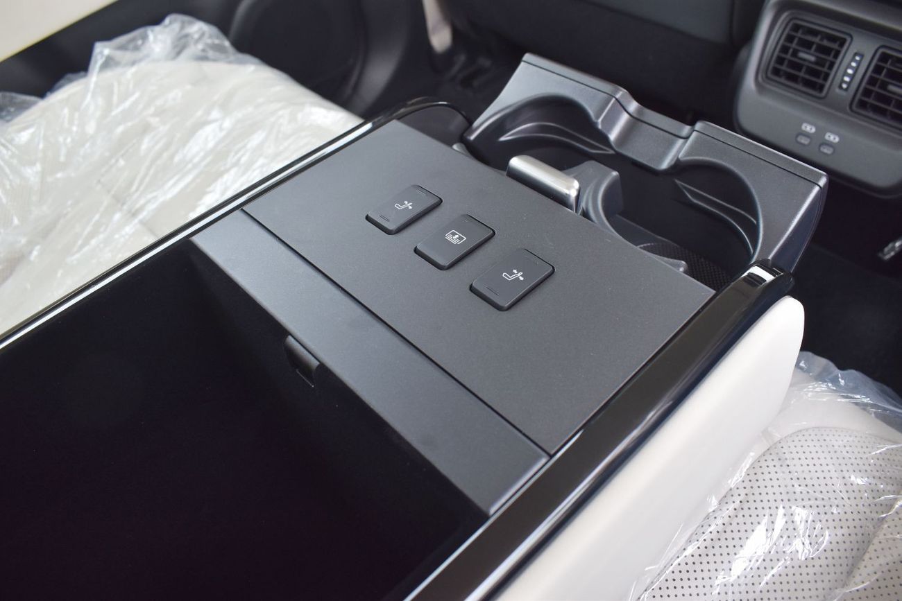 Toyota Crown 2023 MODEL: TOYOTA CROWN 2.4L HEV AWD