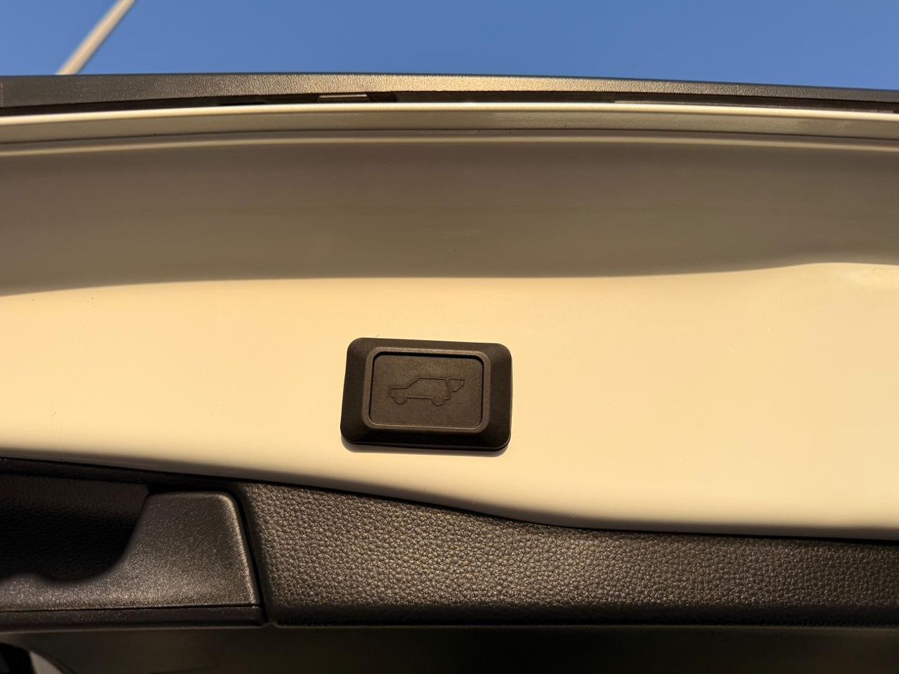 Toyota RAV4 RAV4 2.0L Japan Full option 360 camera, leather seats