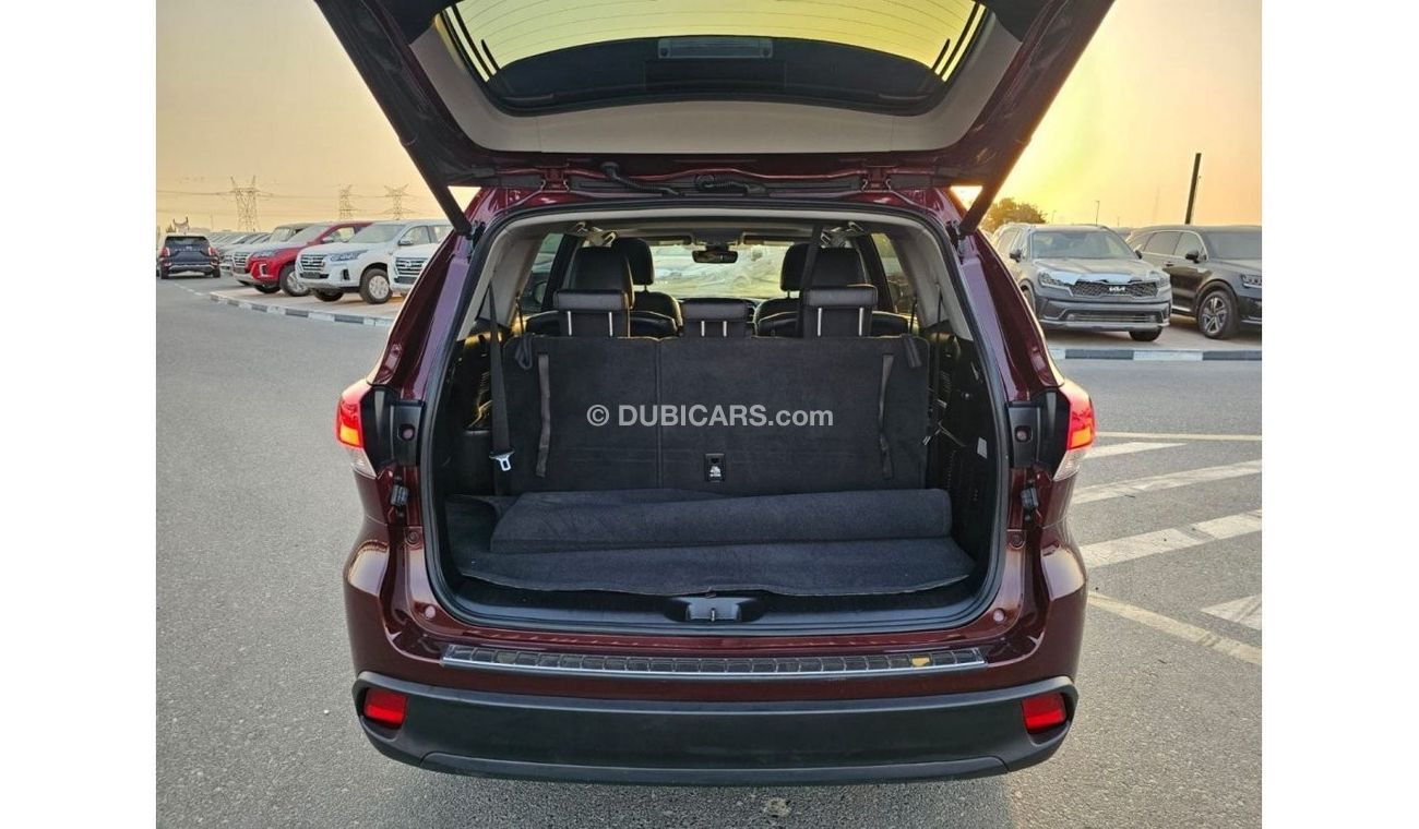 Toyota Highlander 2017 Toyota Highlander XLE 4x4 Full Option 3.5L V6 /