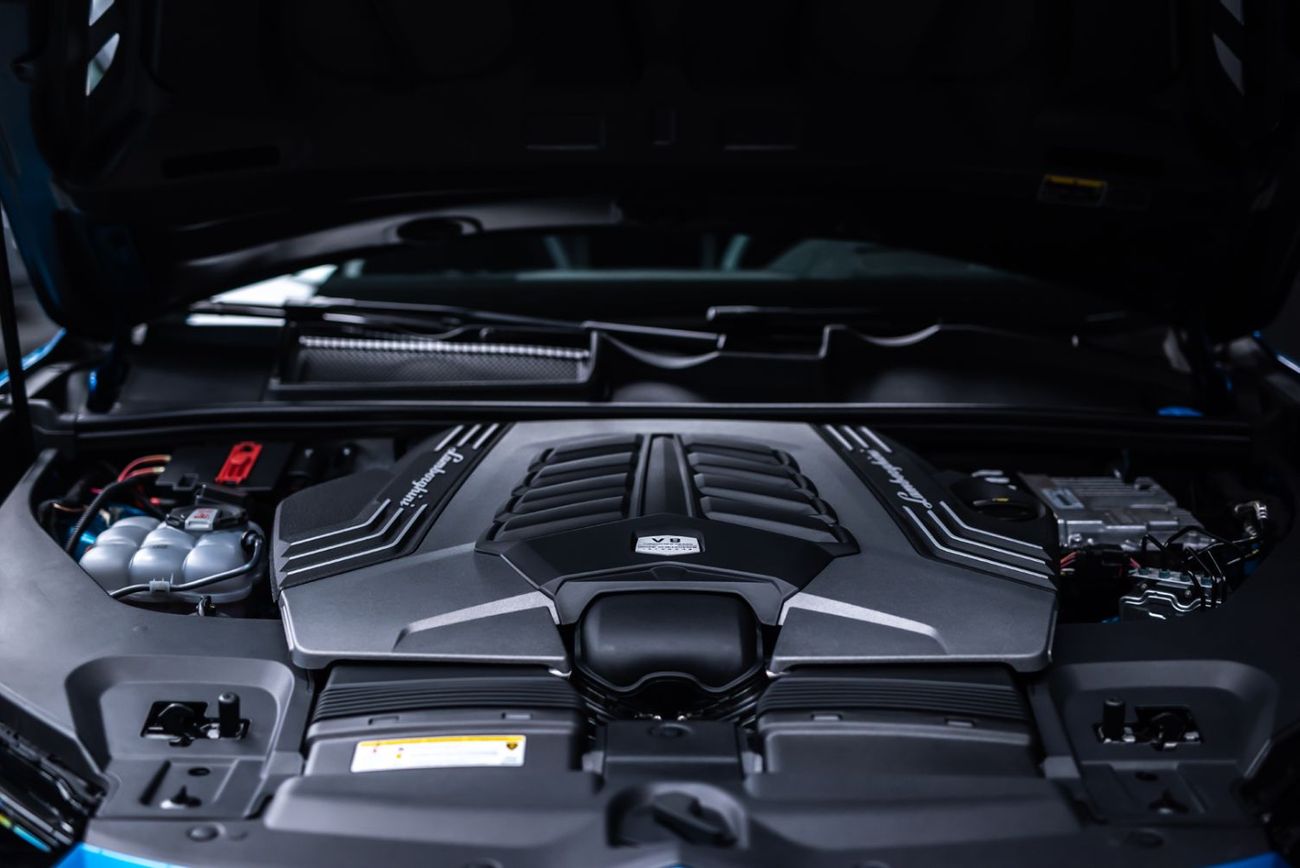 لامبورغيني اوروس 4.0T V8 Performante