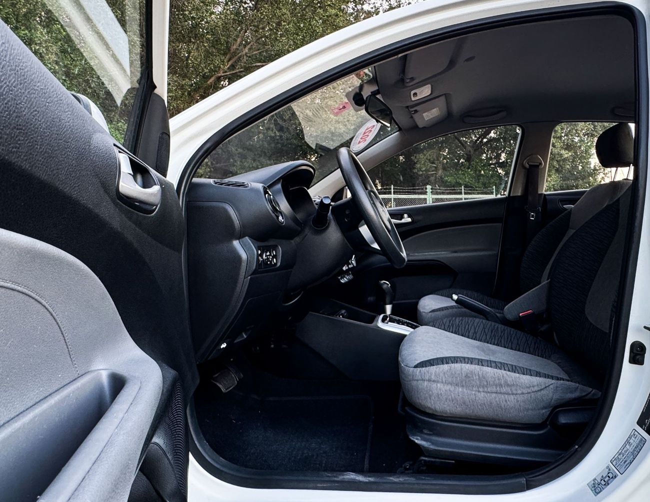 Kia Pegas Std 1.4L Kia Pegas | 1.4 L | 2022 | GCC | Accident-Free | In Excellent Condition | 470 P.M