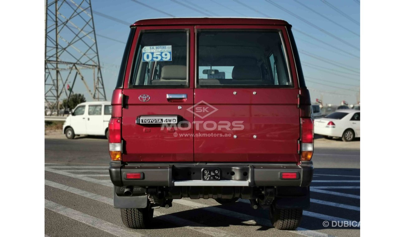 Toyota Land Cruiser Hard Top 4.2L, DIESEL, 16" ALLOY RIMS, 4WD GEAR BOX (CODE # TLHT20)