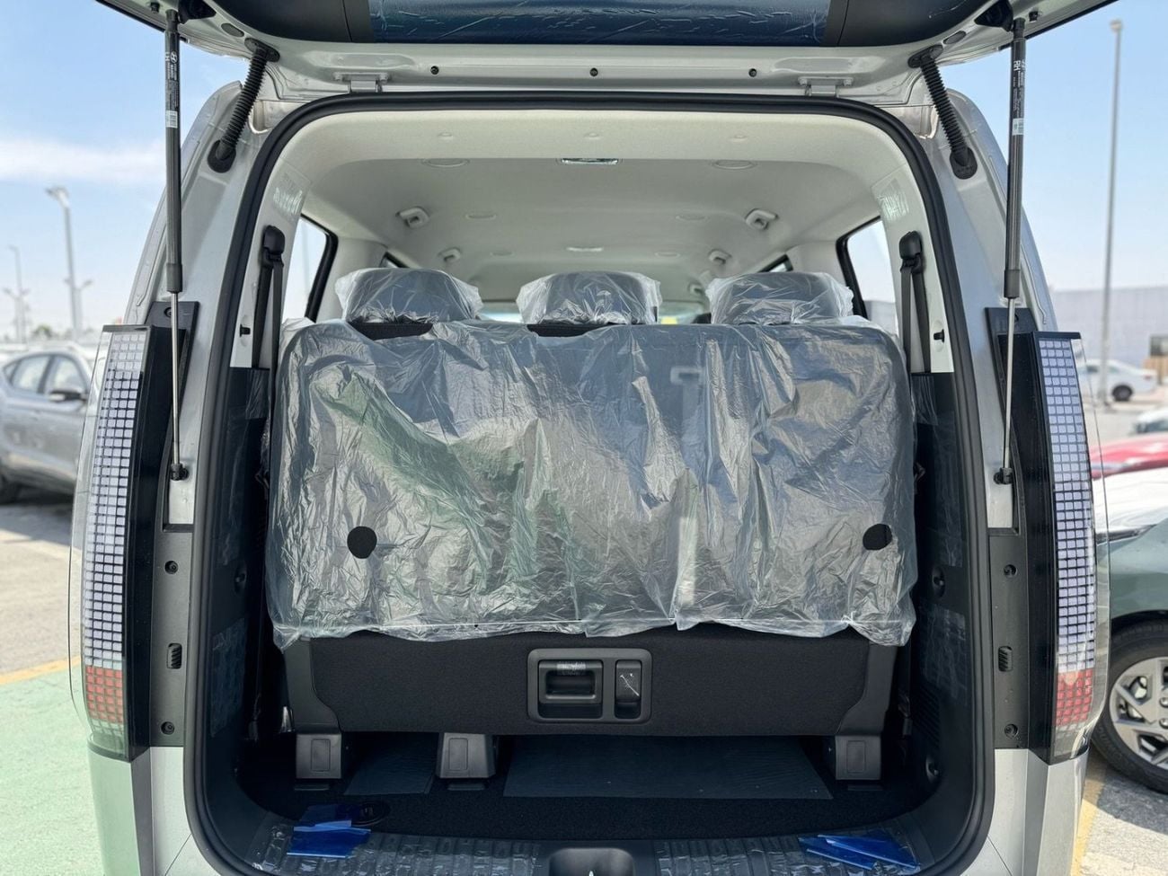 هيونداي ستاريا COMFORT HYUNDAI STARIA 2.2L ( DSL) - 2025