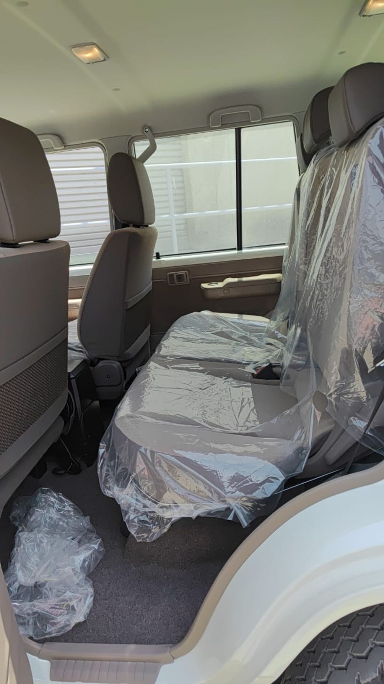 Toyota Land Cruiser 70 NEW Toyota LAND CRUISER 76 2.8L T/DSL- E A/T 2025 MODEL