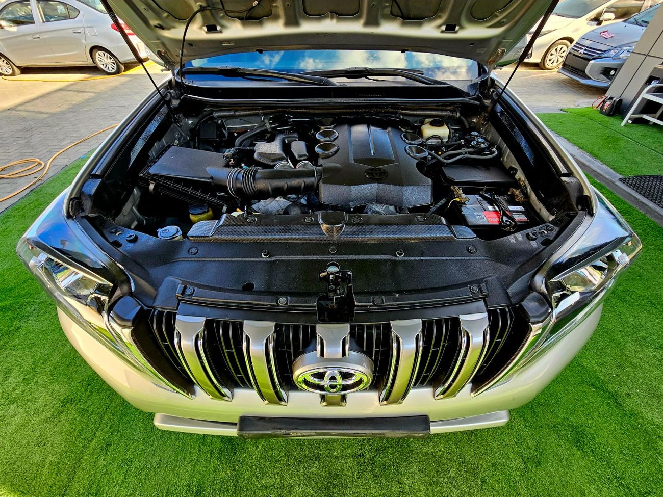 Toyota Prado TXL/ V6 4.0/ LEATHER/ LOW MILEAGE/ SINGLE OWNER