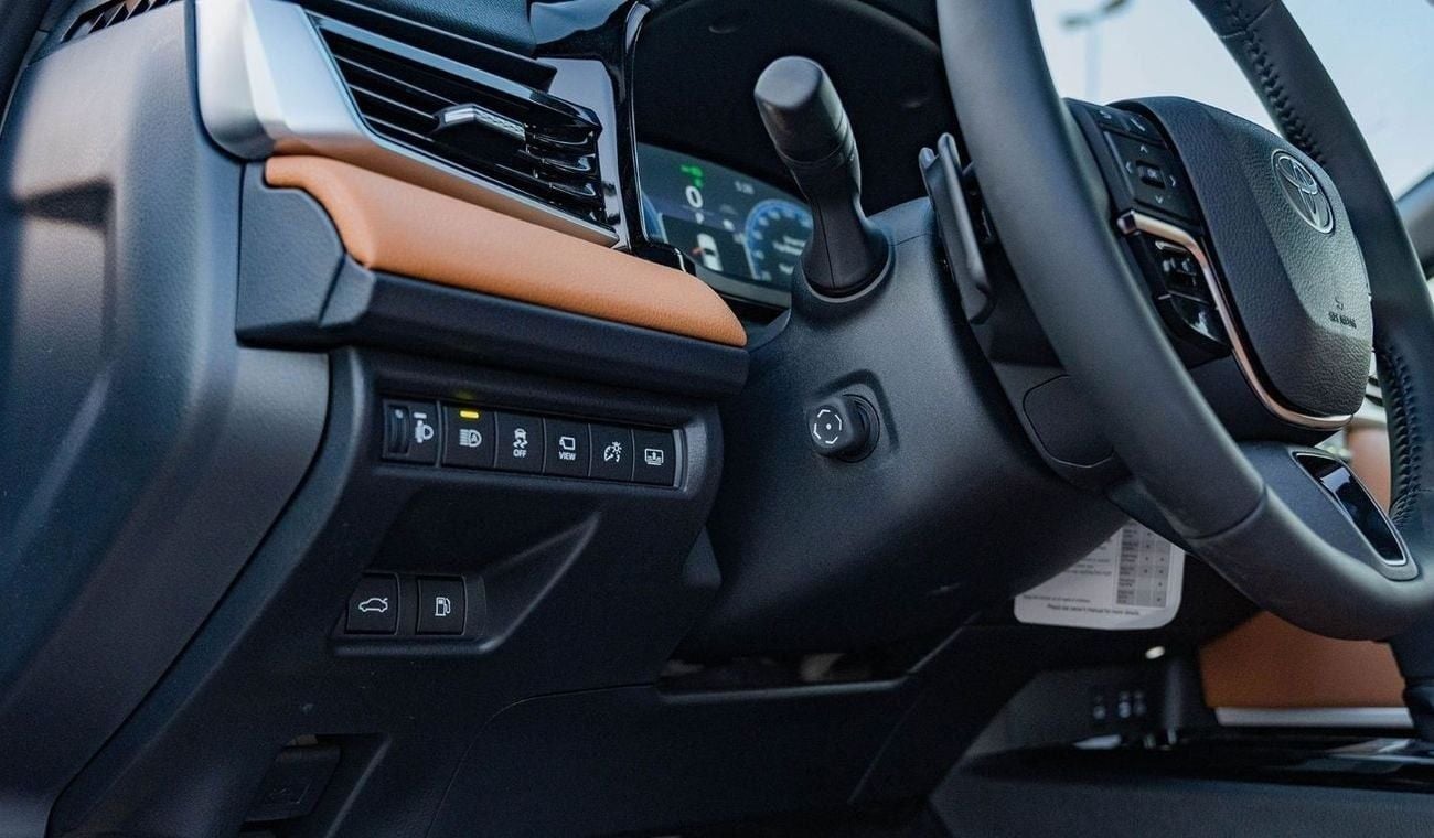 Toyota Camry 2025 Toyota Camry Lumiere 2.5L AT Hybrid (Black)