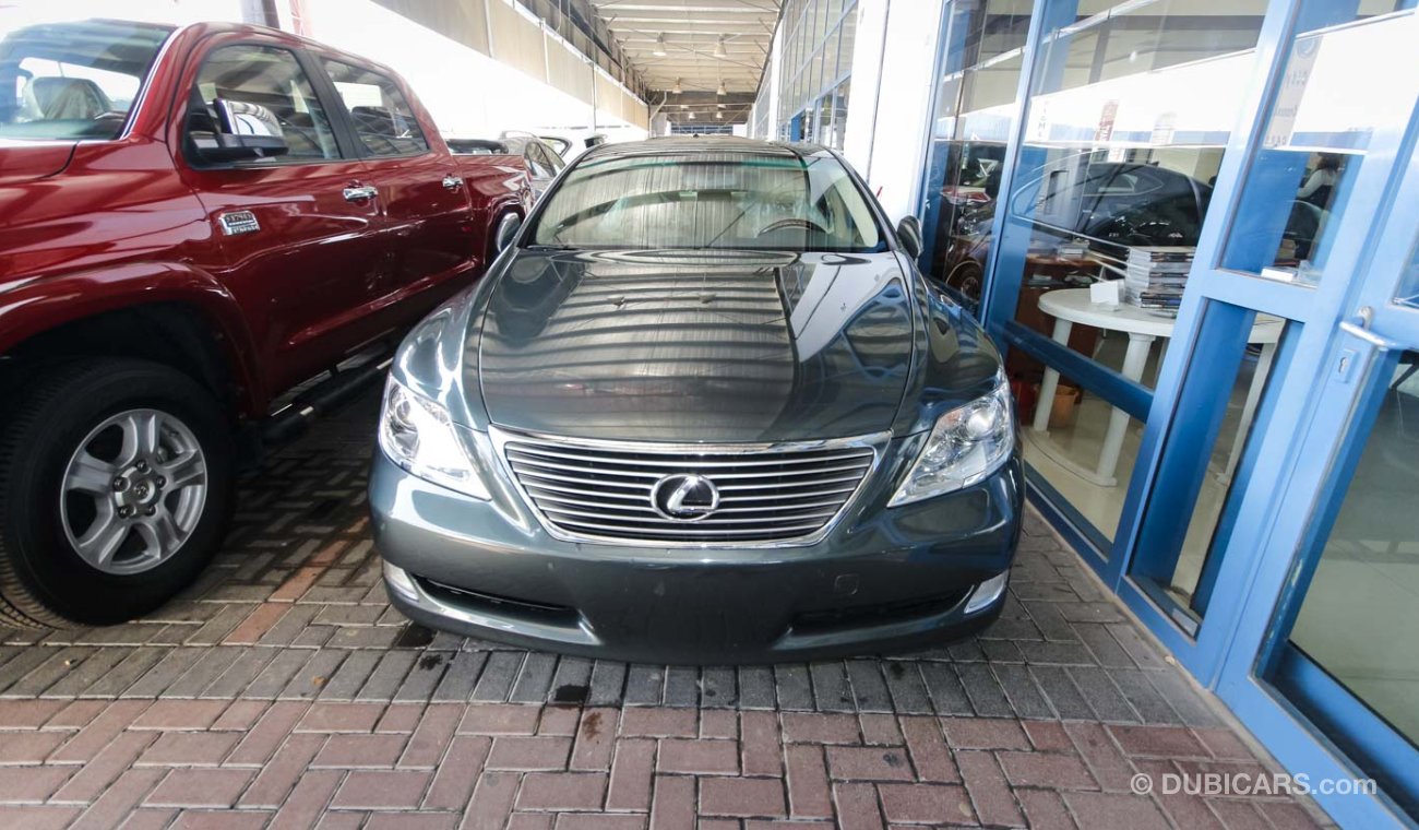 Lexus LS460