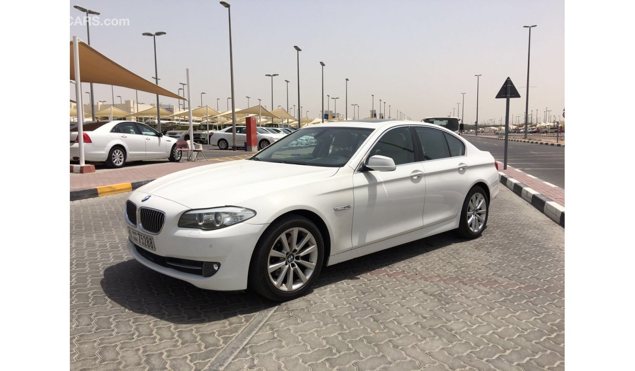 BMW 523i