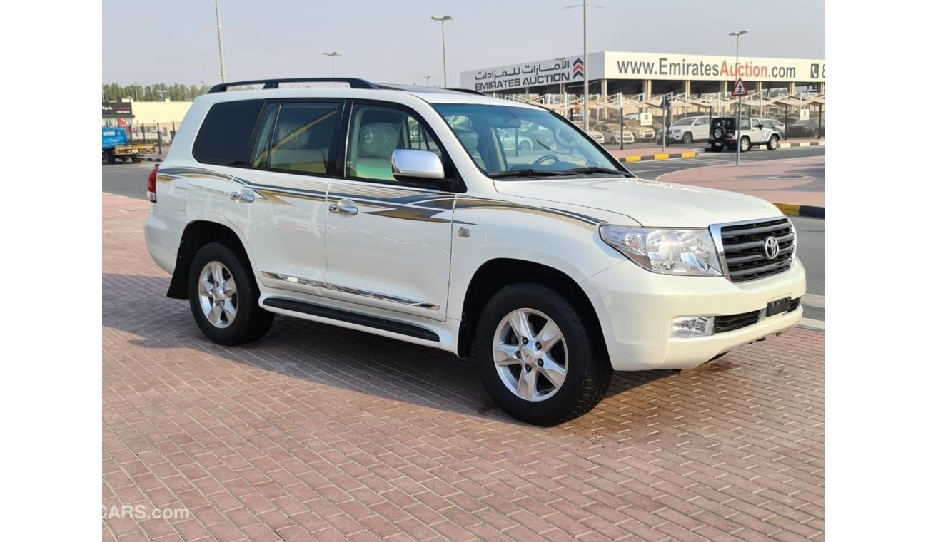 Toyota Land Cruiser Sharja