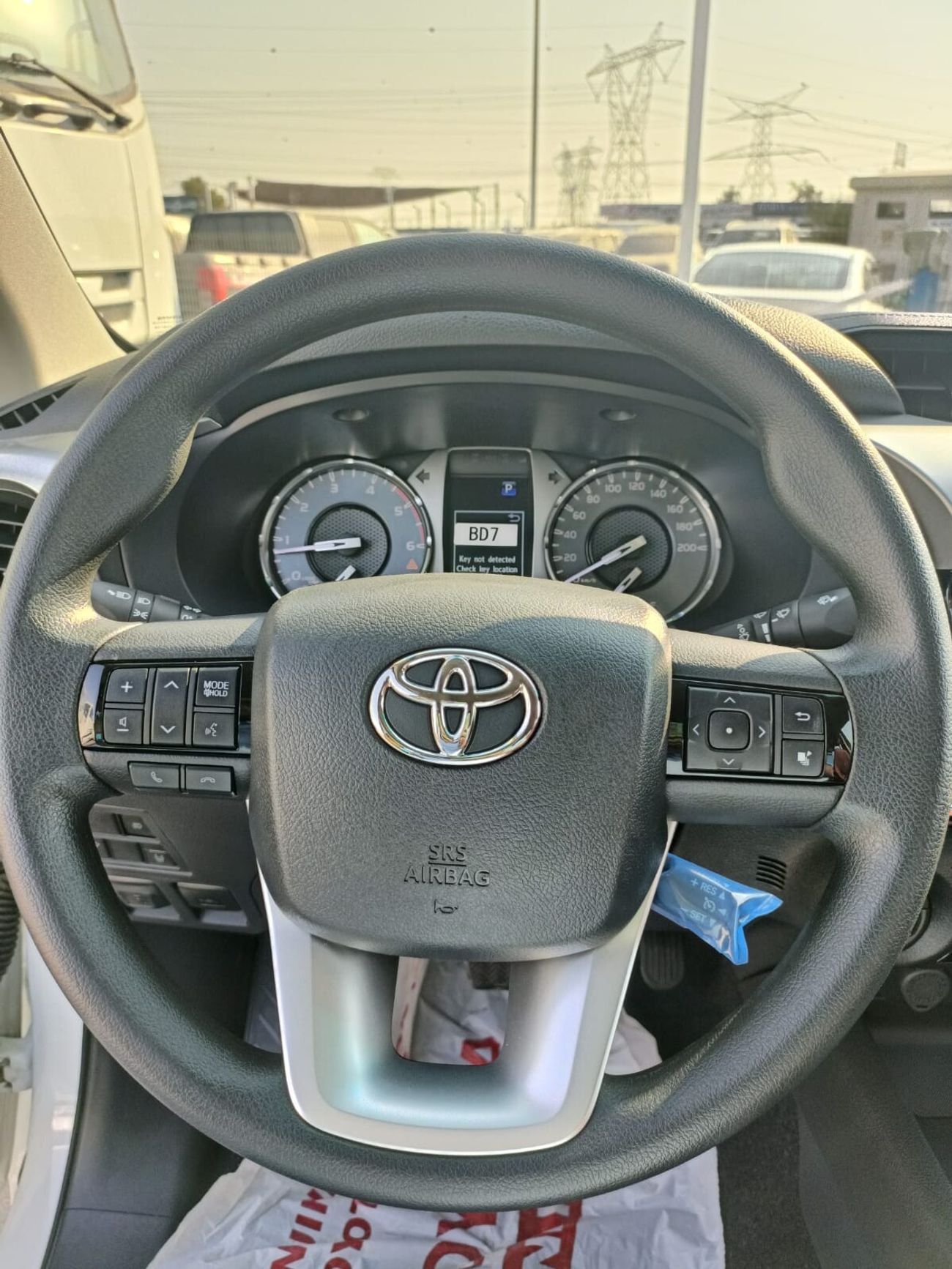 Toyota Hilux GLX 2.7L Double Cab Utility 4WD A/T