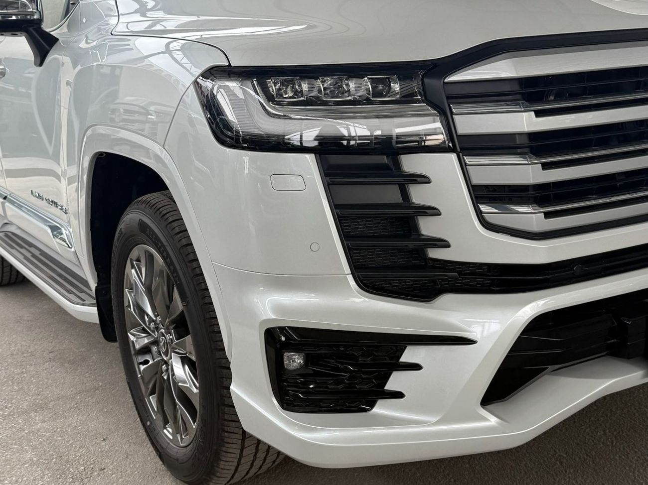 Toyota Land Cruiser 2026 LAND CRUISER VXR 3,3 TWINTURBO DIESEL  FULLY LOADED  **التصدير فقط خارج الخليج**EXPORT ONLY**