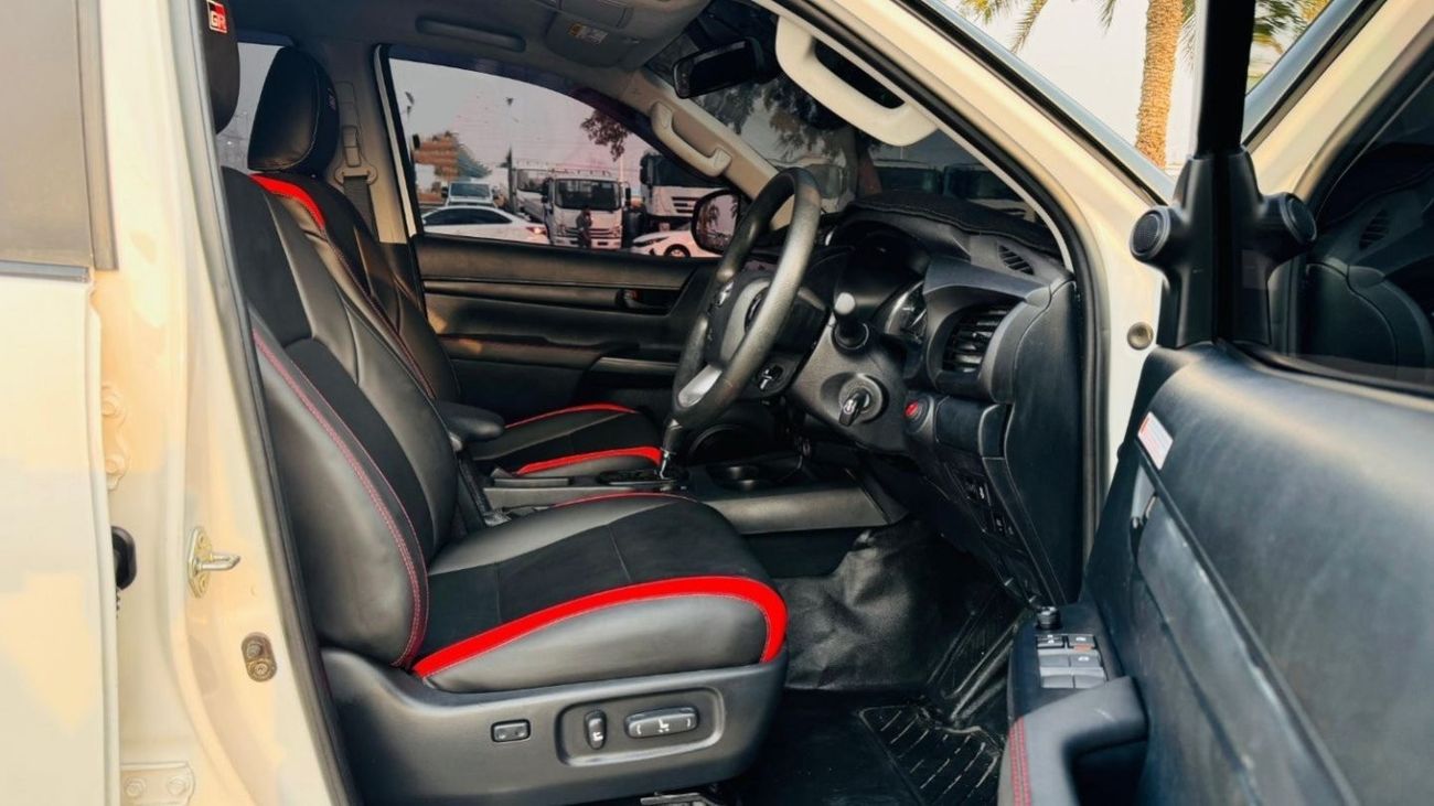 تويوتا هيلوكس -