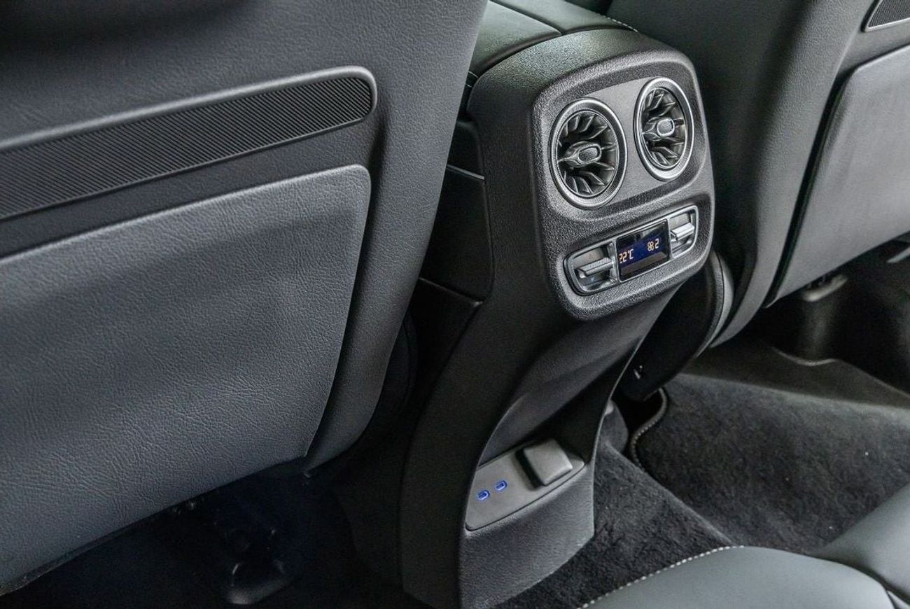 Mercedes-Benz G 63 AMG Mercedes-Benz G 63 AMG - Special Color - Carbon Fiber - 22 Maybach Alloy Wheels  2025 Facelift