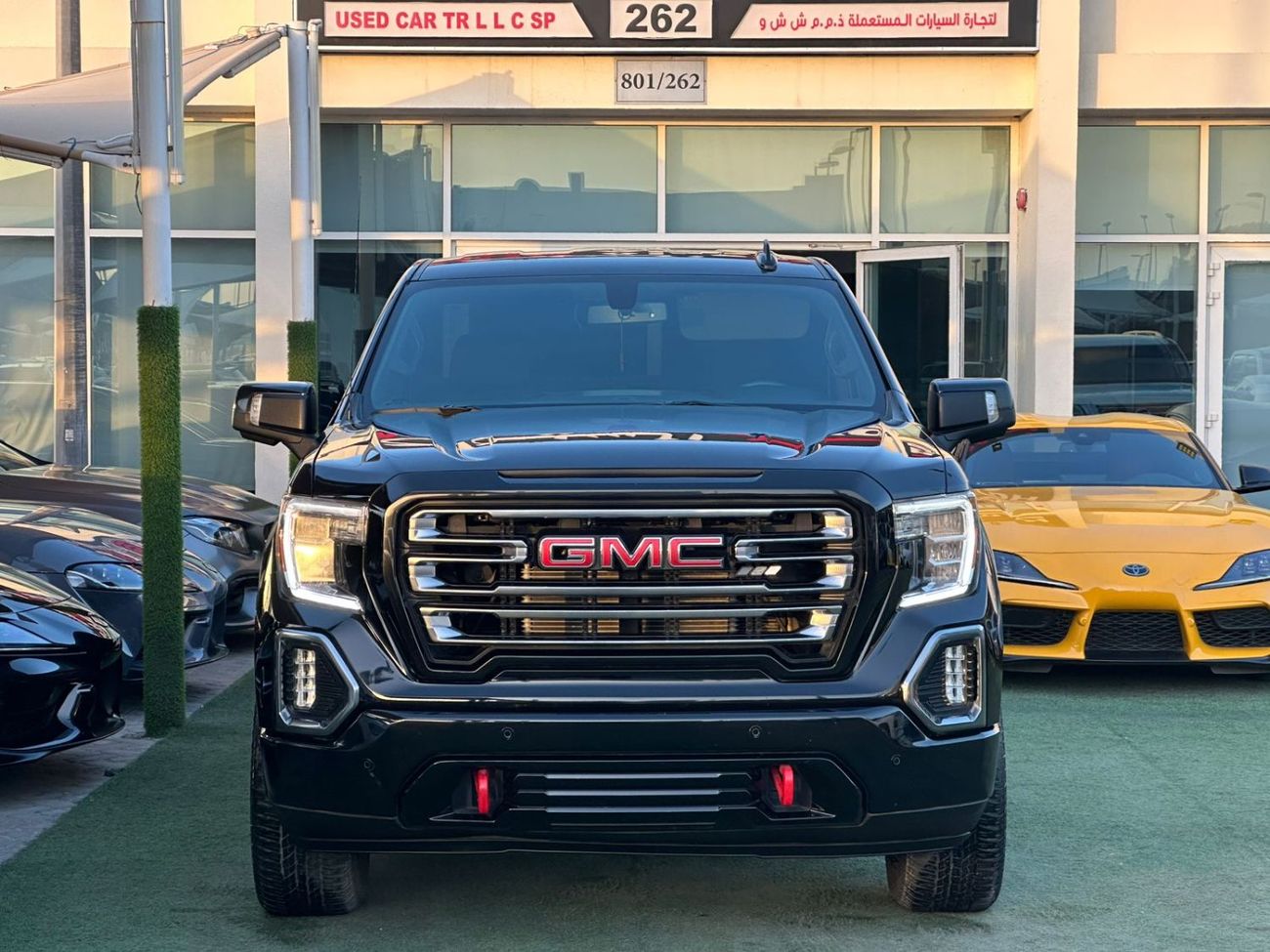 جي أم سي سييرا جي ام سي سيرا بيك اب AT4  خليجي 2021  فل ابشن صبغ وكاله بحاله ممتازه تحت الضمان