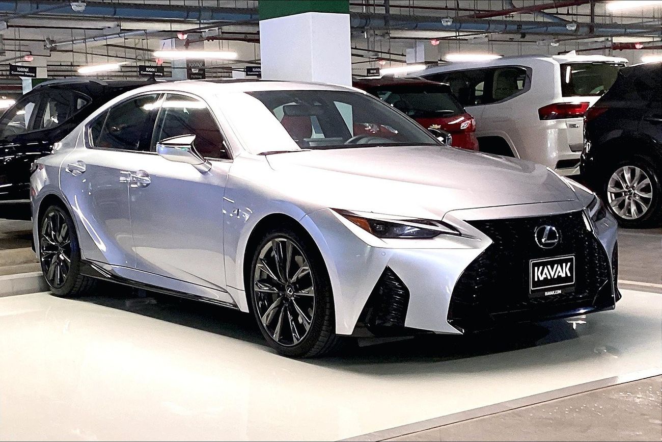لكزس IS 350 F Sport Platinum | شامل الضمان | 0 ﺪﻔﻋﺓ ﺃﻮﻟﻯ