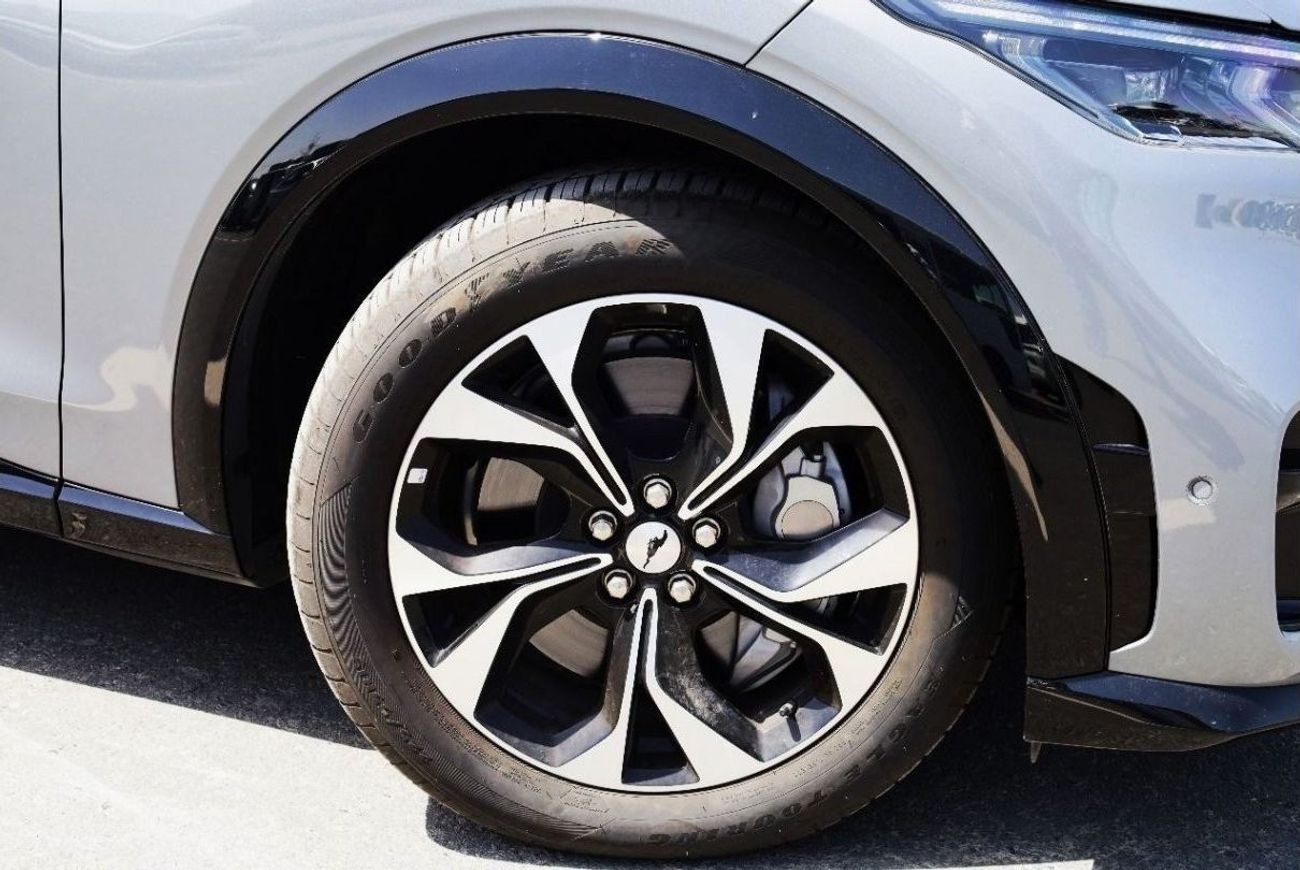 فورد موستانج فورد_موستينغ_2022_كهربائية_فول_مواصفات_650_كم