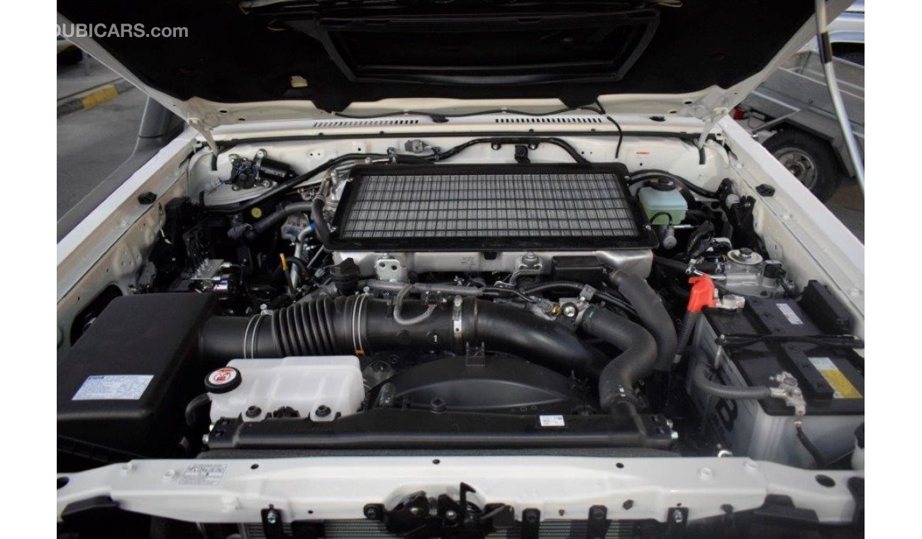 تويوتا لاند كروزر 78 HARDTOP LONG WHEEL BASE  V8 4.5L TURBO DIESEL 4WD 9 SEAT MANUAL TRANSMISSION