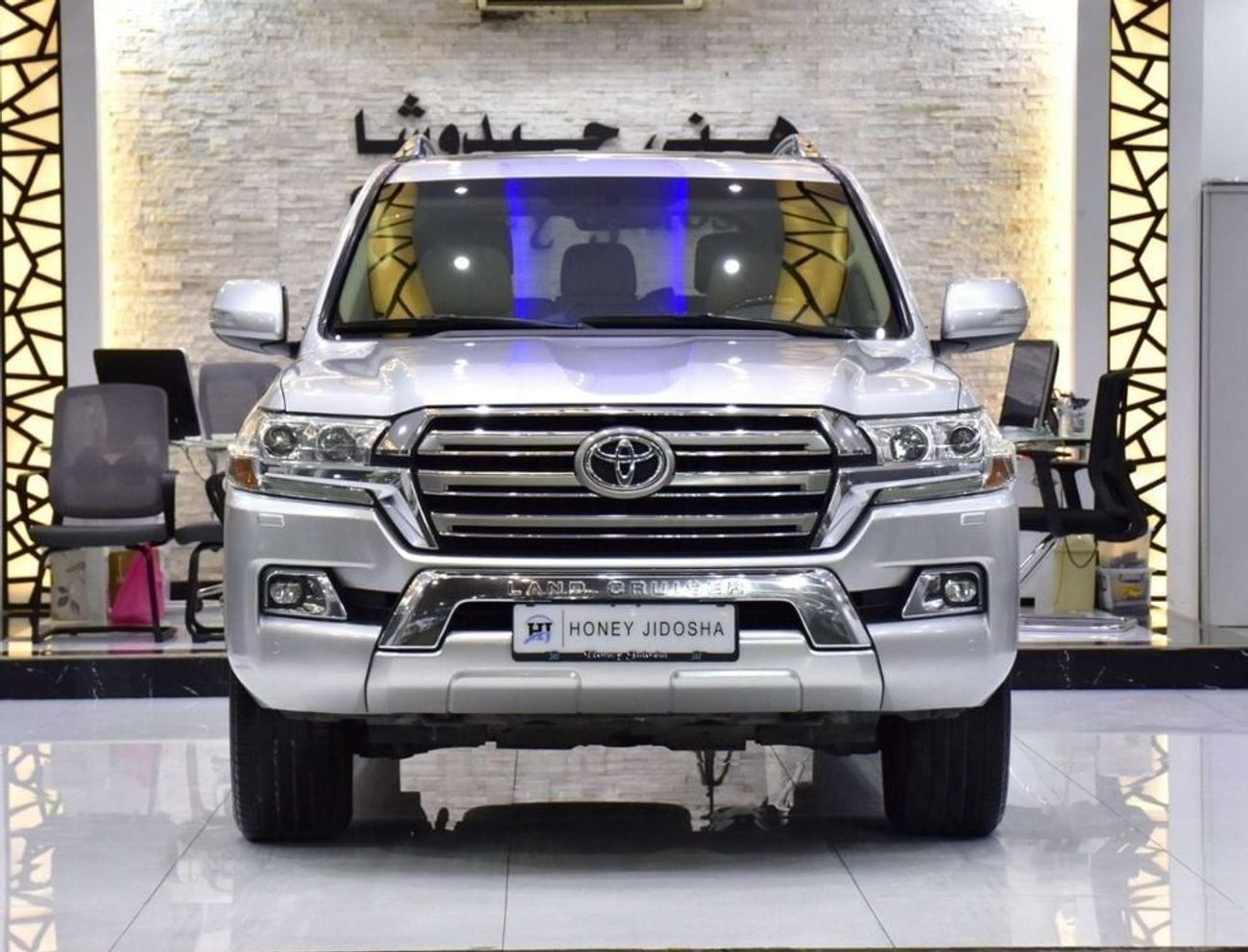 تويوتا لاند كروزر EXCELLENT DEAL for our Toyota Land Cruiser GXR ( 2016 Model ) in Silver Color GCC Specs