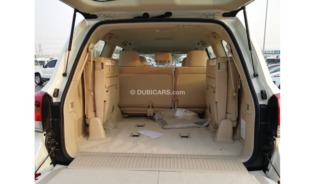 تويوتا لاند كروزر 4.5 Diesel GXR V8 mid options