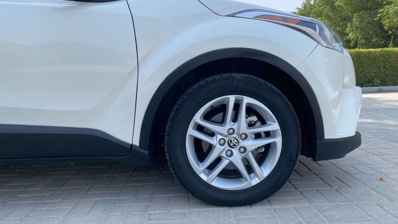 Toyota CHR XLE, 2.0L
