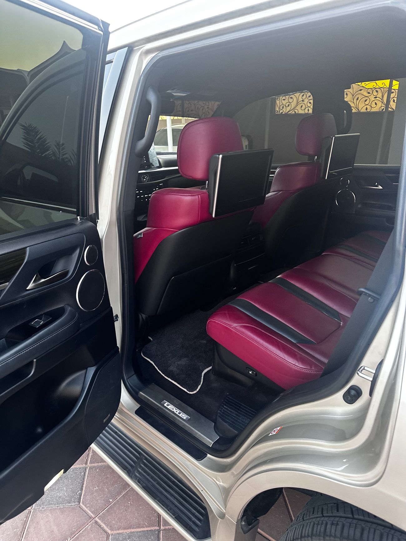 Lexus LX 570 Sport 5.7L