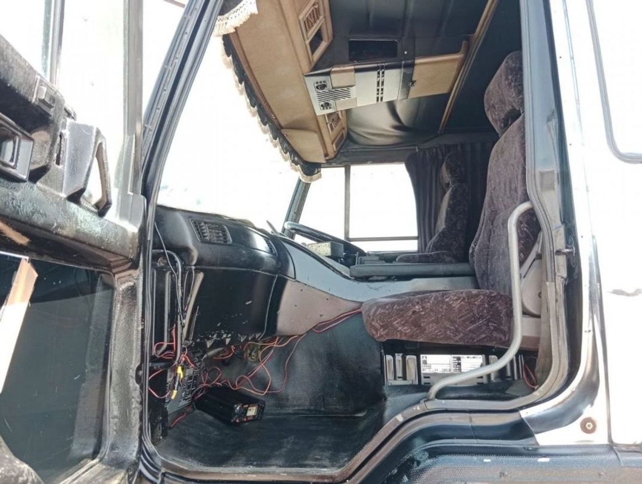 Mitsubishi Supergreat MITSUBISHI SUPER GREAT DUMPER RIGHT HAND DRIVE(PM60038)