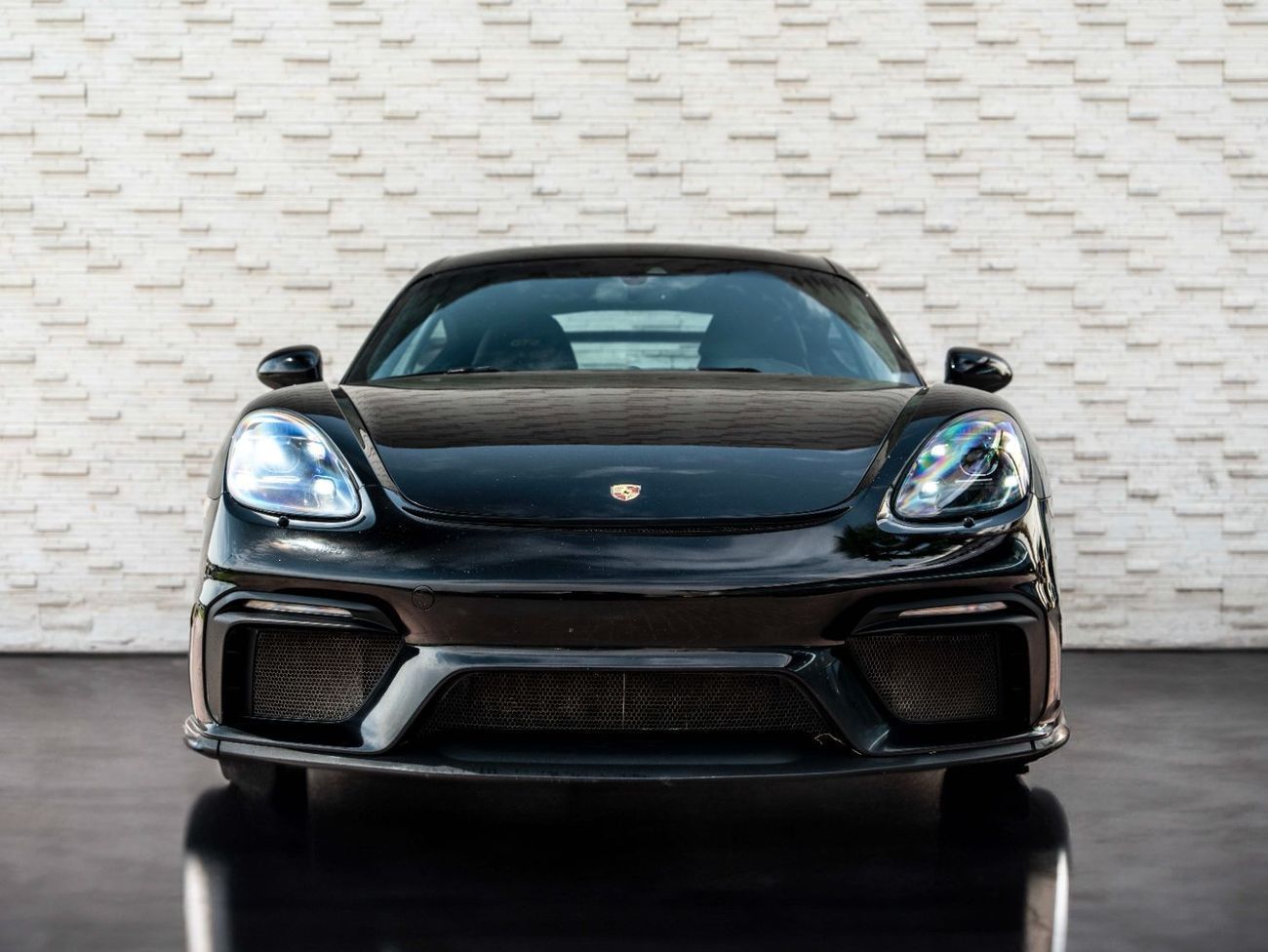 بورش كايمان 718 GT4 4.0L (420 HP) M/T