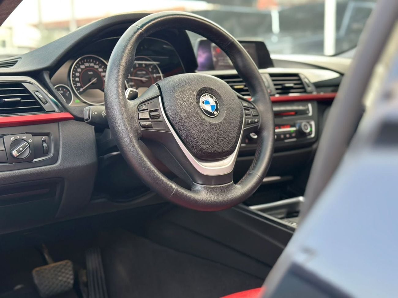 BMW 335i SPORT