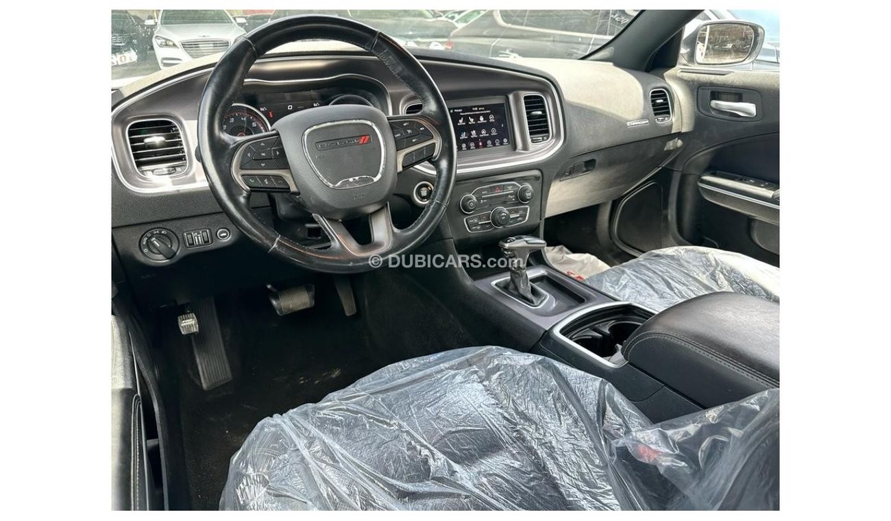 Dodge Charger 3.6L SXT (Base)