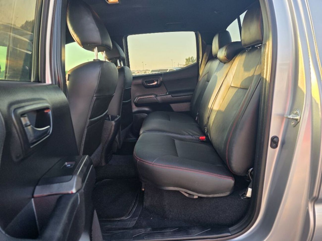 Toyota Tacoma 2020 Model TRD off Road Push button and leather seats