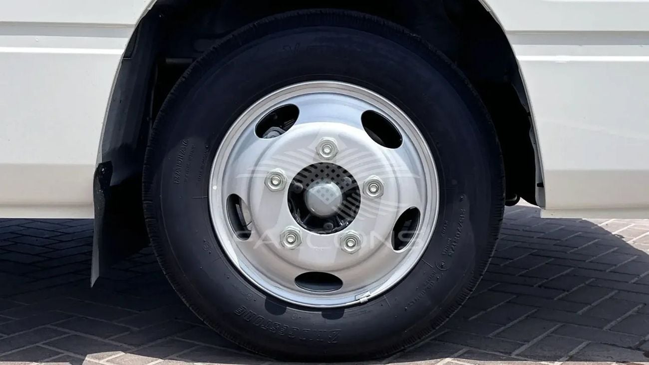 تويوتا كوستر Toyota COASTER P 2.7L Bus Petrol 30-Seater