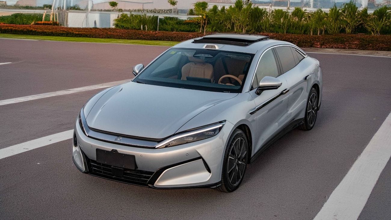 بي واي دي هان HAN L EV 701KM LiDAR Premium Edition | 2025 | Ready Stock Limited QTY