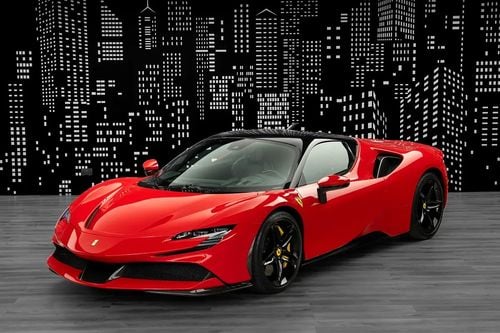 فيراري SF90 ستراديل STRADALE