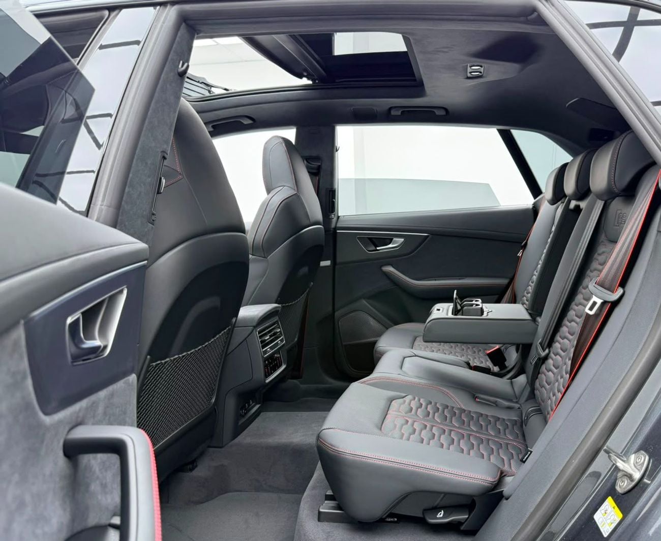 Audi RSQ8 STD 2026 Audi RSQ8 4.0TFSI Quattro, Warranty, Low Km, Fully Loaded, Excellent Condition, Euro