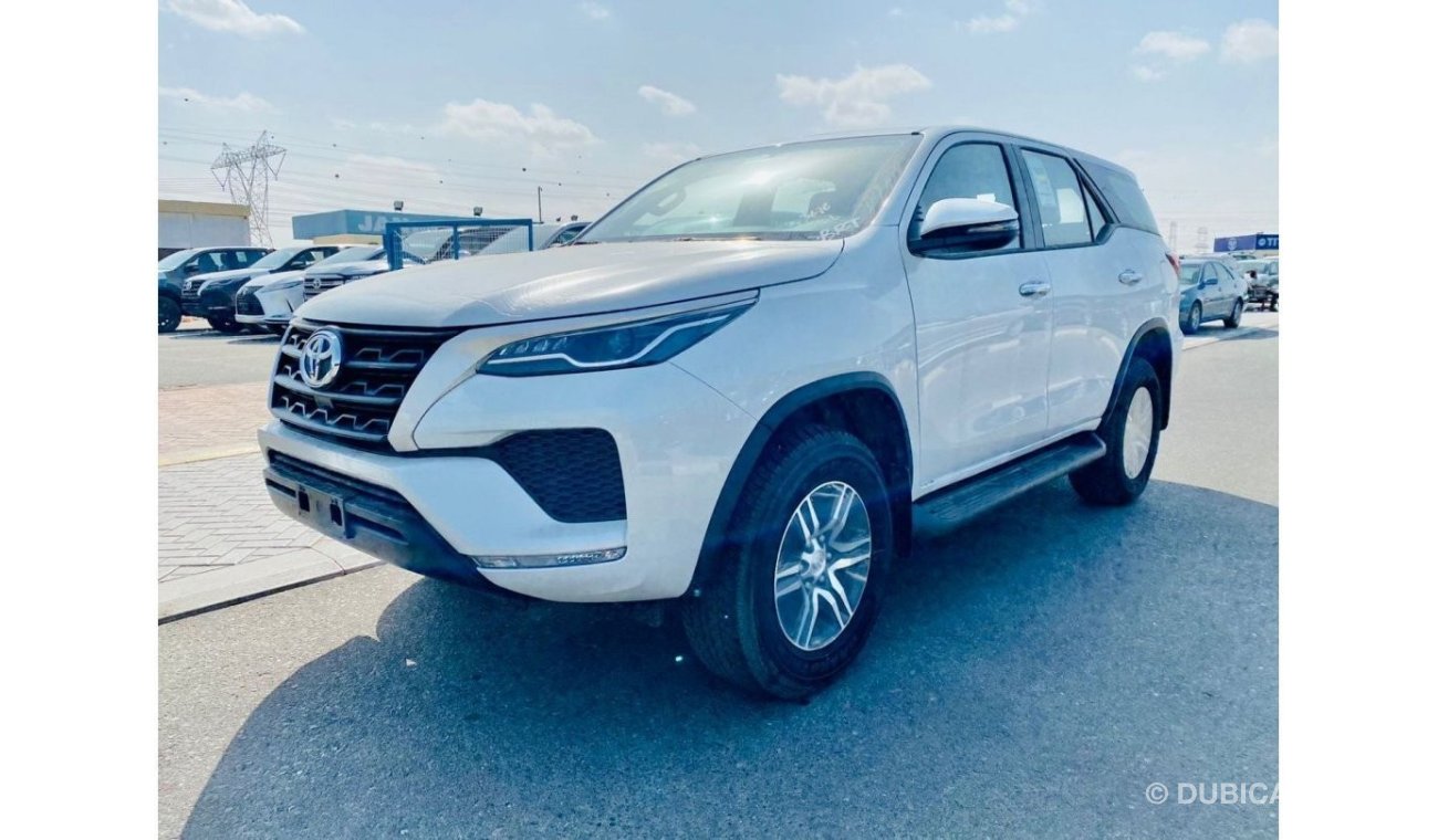 تويوتا فورتونر TOYOTA FORTUNER 2.7 AT MANUAL AC 2023 WHITE