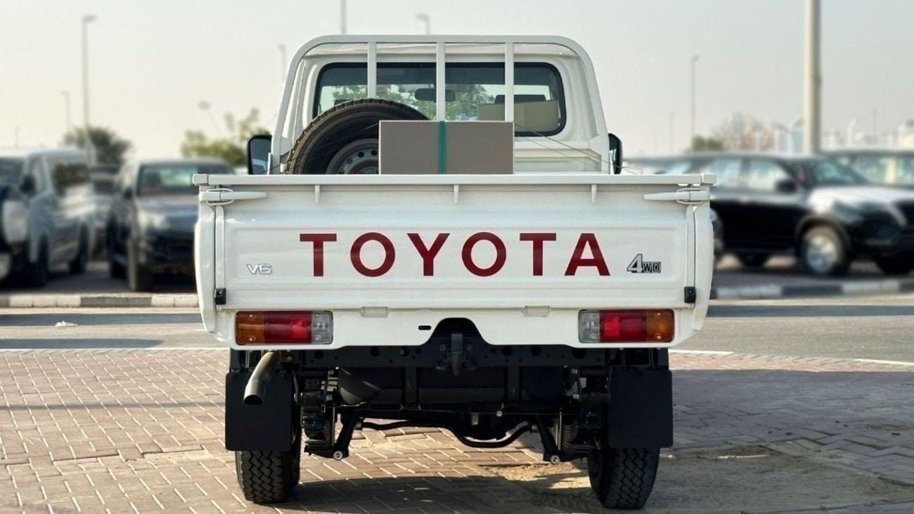 Toyota Land Cruiser Pick Up Land Cruiser Pick-up LC79 4.2L Diesel SC 4x4 MT 2025