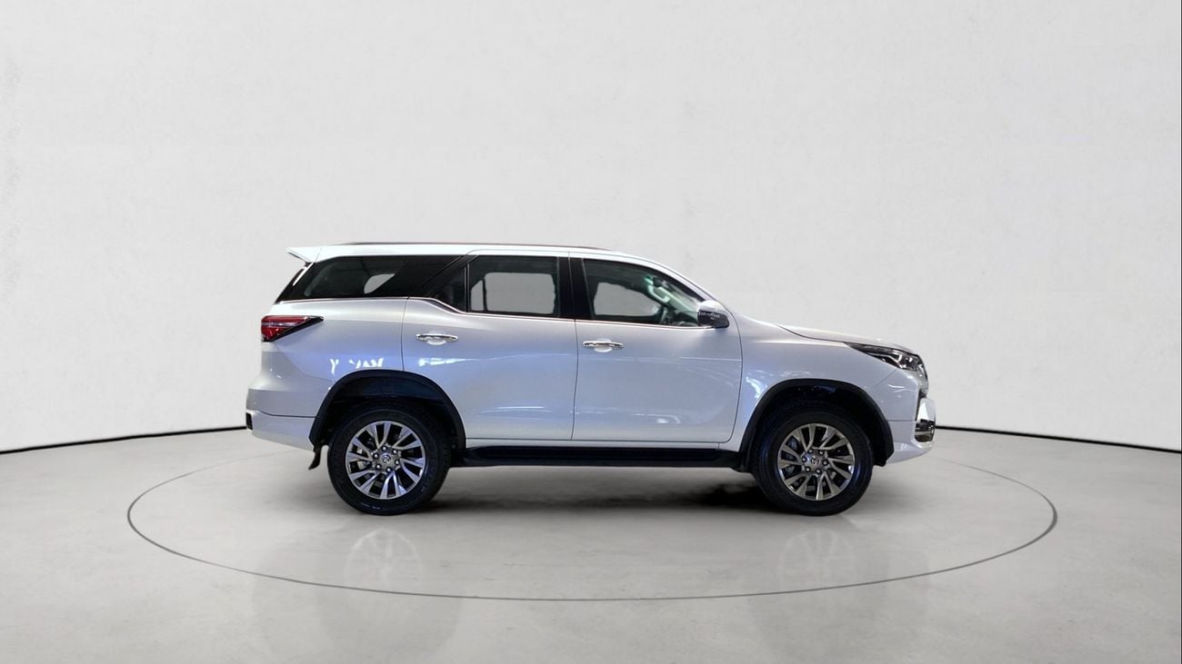 Toyota Fortuner 4.0 4WD AUTO 7STR VXR RA/RB | Guaranteed Warranty | 0 Down Payment