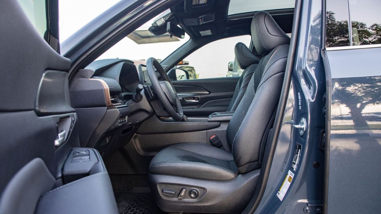 Toyota Grand Highlander PLATINUM 2026 | For Local Registration +10%