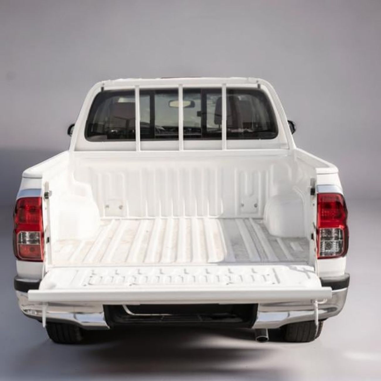 Toyota Hilux GLX HILUX 2.7 DC A/T 4X2, 2025 WHITE INSIDE MAROON