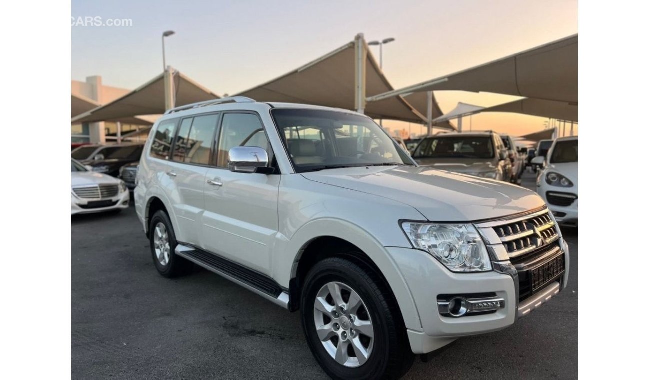 Mitsubishi Pajero GLS Mid