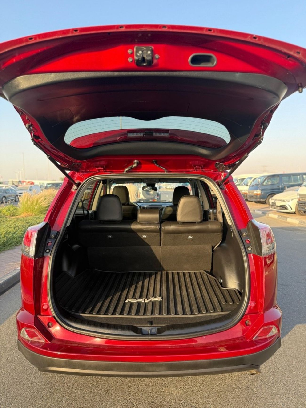 Toyota RAV4 4WD leather seats